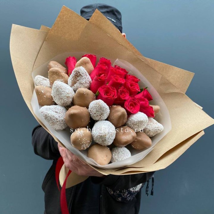 Розы и клубника в шоколаде Мерси в Саранске