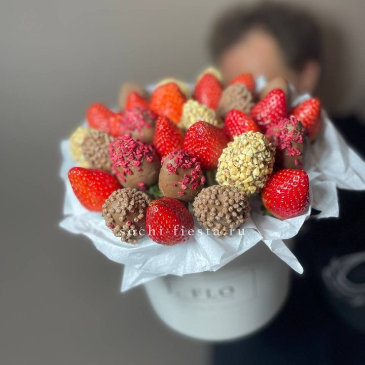 Клубника в боксе 30 ягод в Саранске