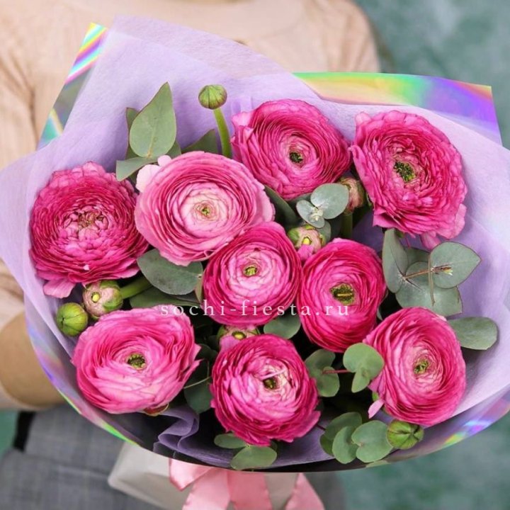 Ранункулюсы с эвкалиптом №2 в Саранске