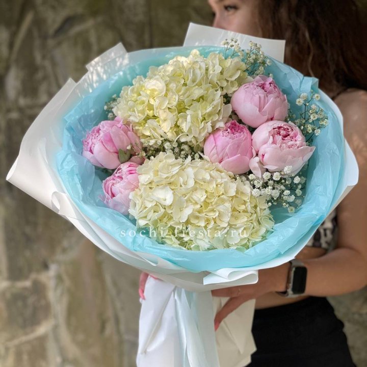 Букет с пионами "Блюсом" в Саранске