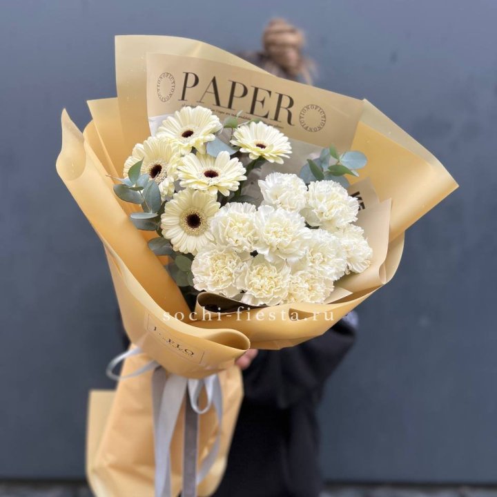  Букет с диантусами и герберами в Саранске