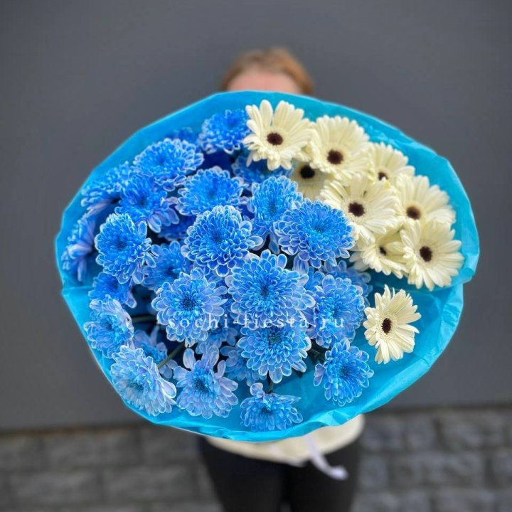 Букет хризантем и гербер в Саранске