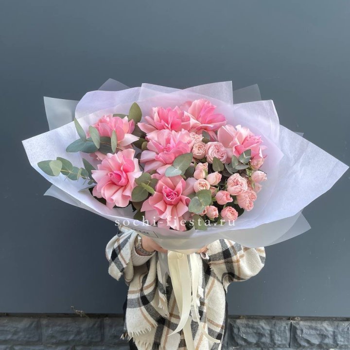 Букет французских и пионовидных роз  в Саранске