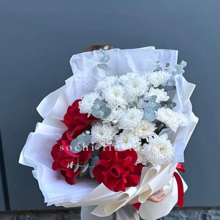 Дуо розы и хризантемы в Саранске