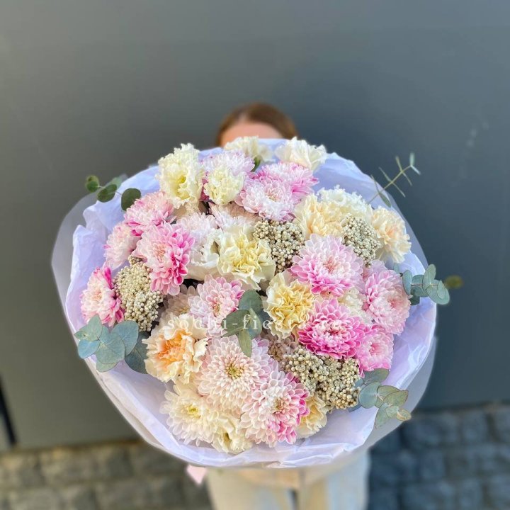 Букет из стойких цветов  в Саранске