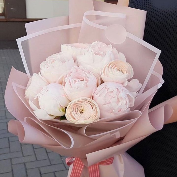 Пионы и ранункулюсы в Саранске