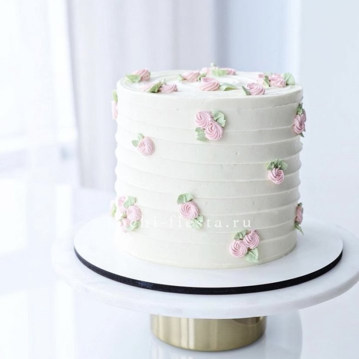 Торт "Розы в снегу" в Саранске