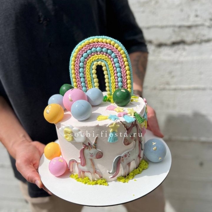 Торт "Радуга с единорогом" в Саранске