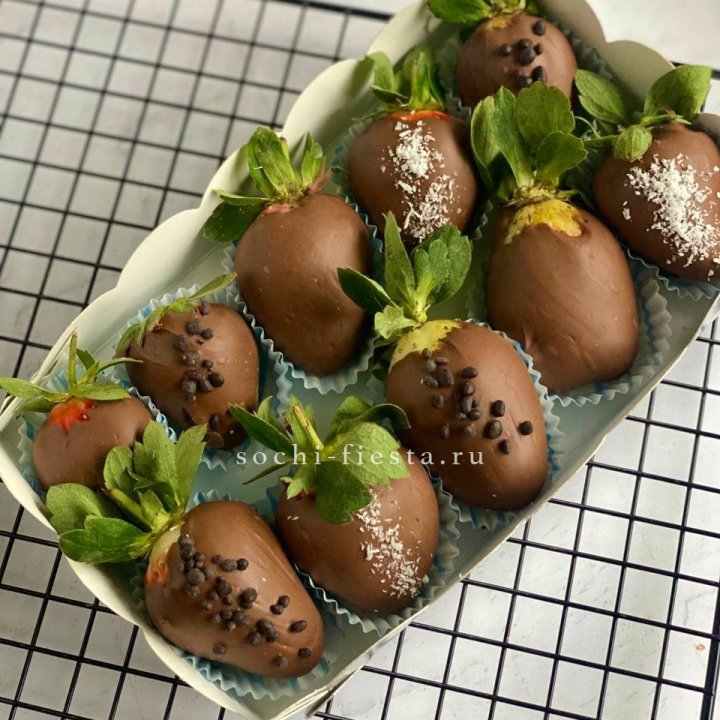 Клубника в шоколаде 10 ягод в Саранске