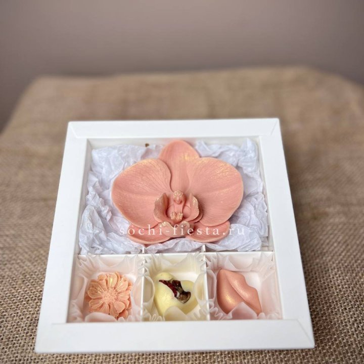 Конфеты из шоколада с Орхидеей в Саранске