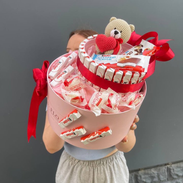 Бокс киндерами и раффаэлло 2 в Саранске