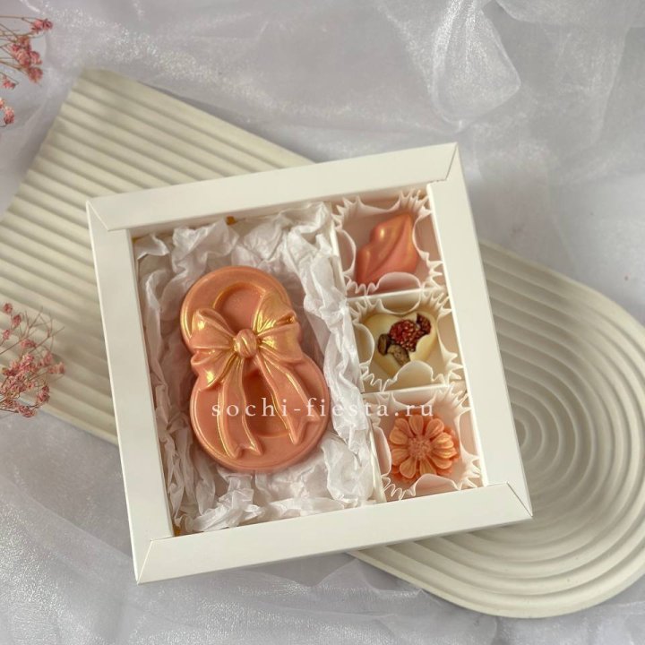 Конфеты из шоколада 8 Марта в Саранске