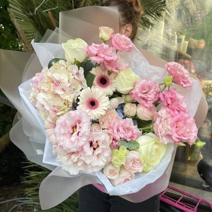 Дизайнерский букет "Лаундж пак" в Саранске