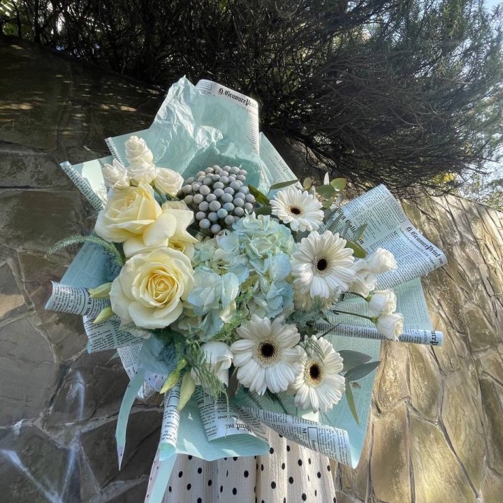 Дизайнерский букет "Линдж-блю" в Саранске