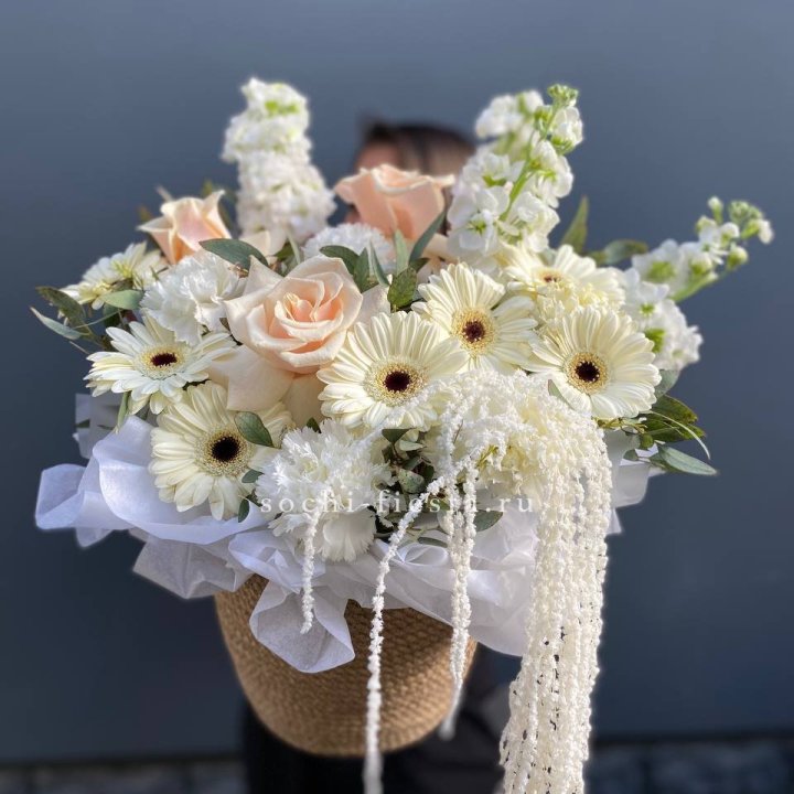 Цветы в джутовом кашпо "Валери" в Саранске
