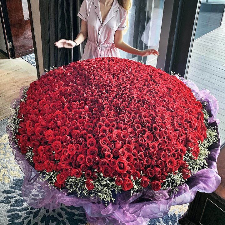 1001 роза в Саранске