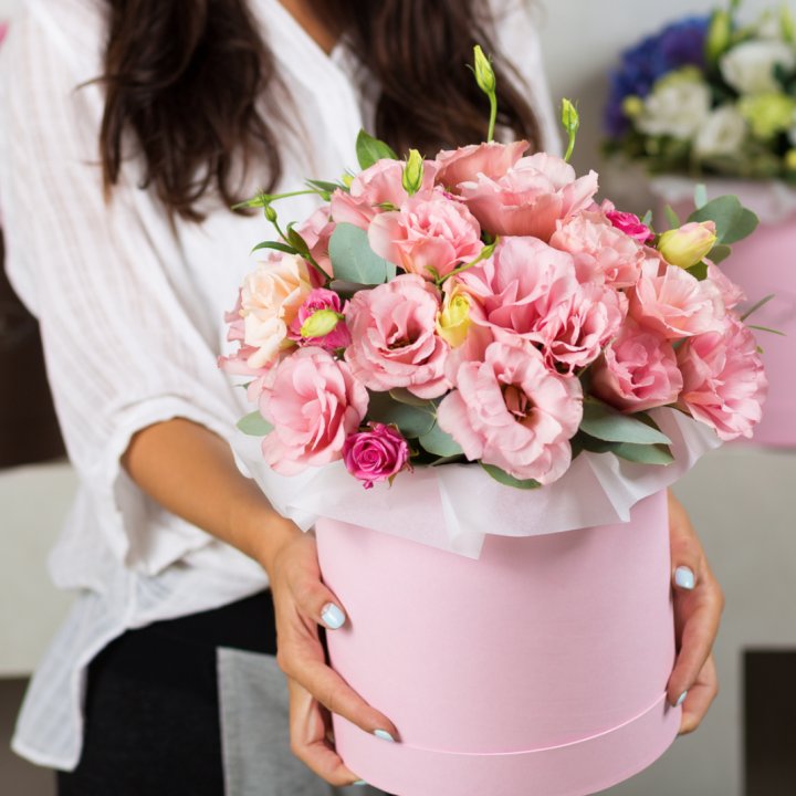 Эустома в шляпной коробке в Саранске