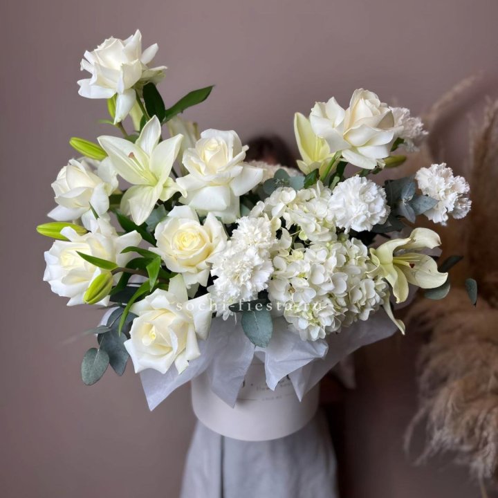 Цветочный бокс "Вайт дримс" в Саранске