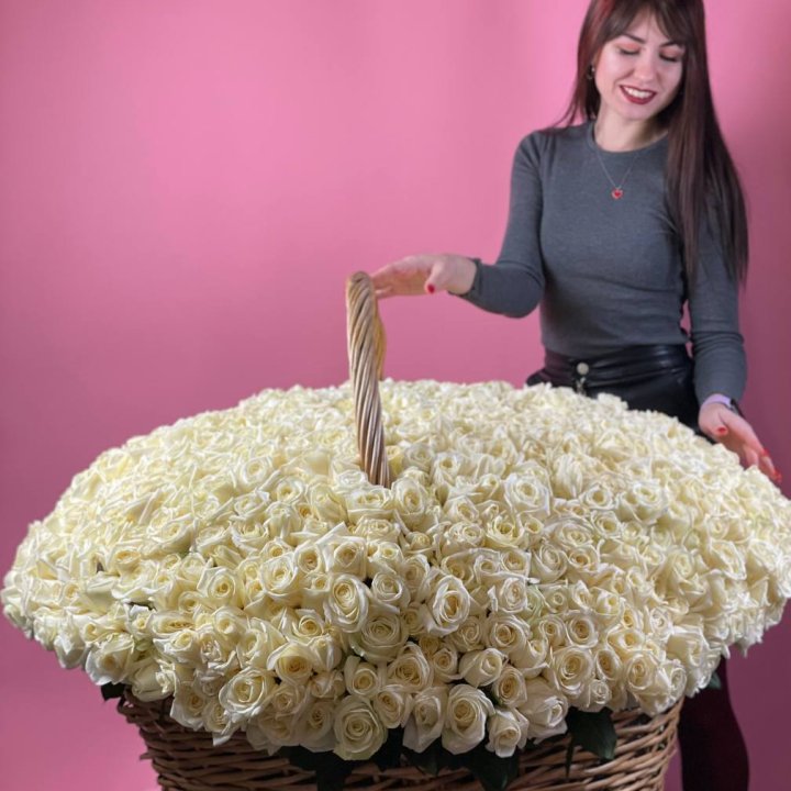 1001 белая роза в Саранске
