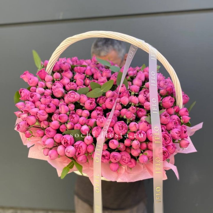 Корзина роз Мисти Баблс 101 в Саранске