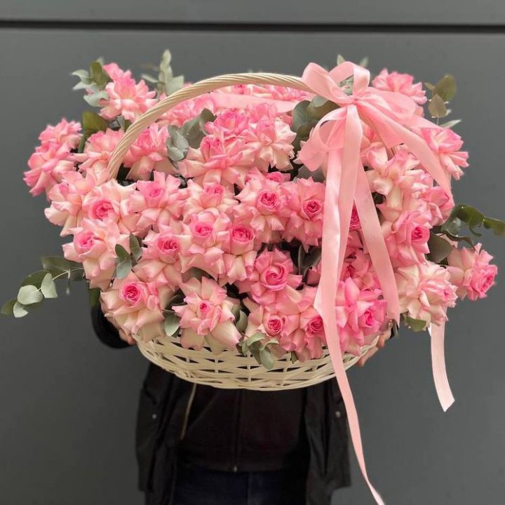 51 розовая роза в корзине в Саранске