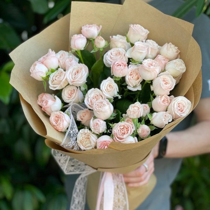 Кустовые розы букет №1 в Саранске