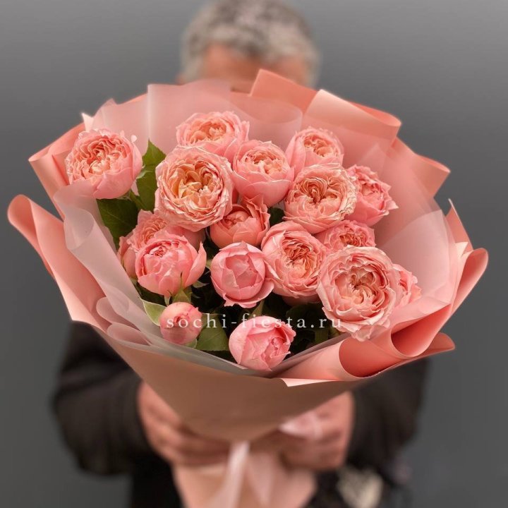 Букет комплимент из кустовых роз Джульетта в Саранске