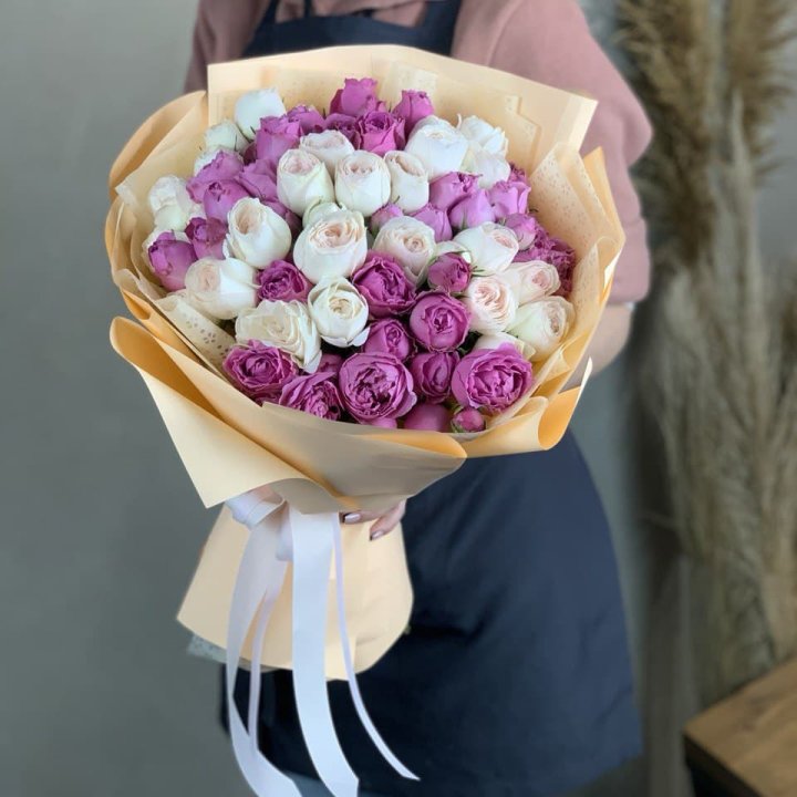 Букет кустовых роз Джулиана в Саранске