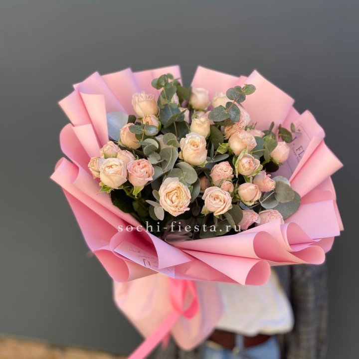 Букет пионовидных роз Cute Love в Саранске