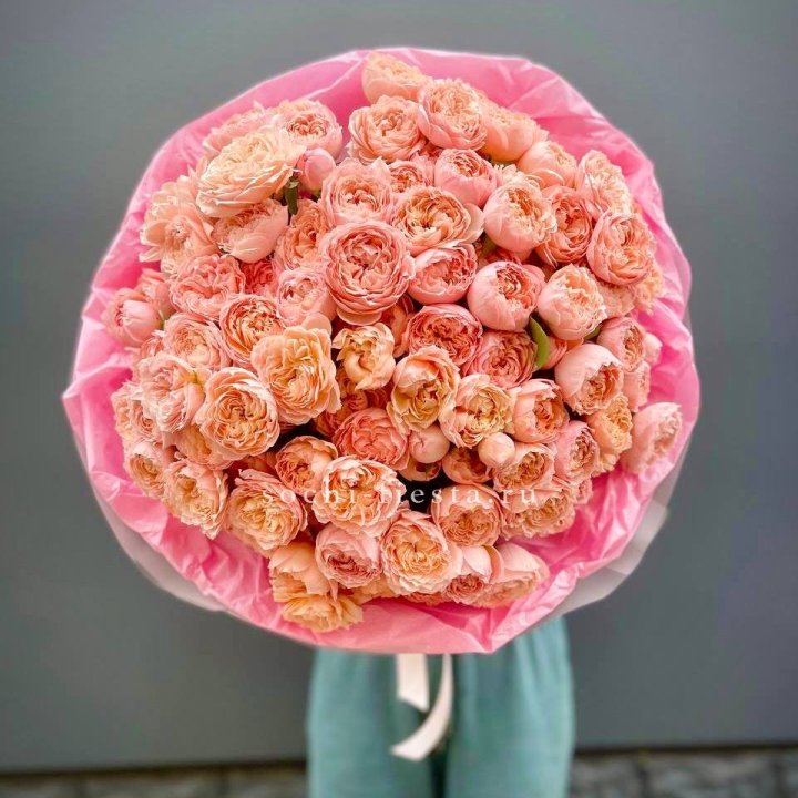 Букет кустовых пионовидных роз Джульетта "Принцесса" в Саранске