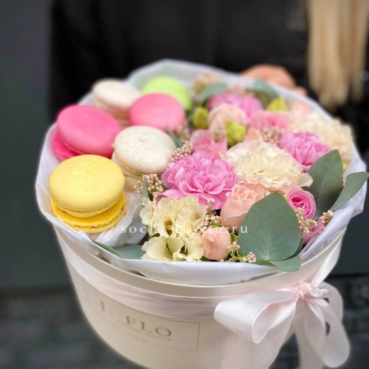 Бокс с макаронс Нежный в Саранске