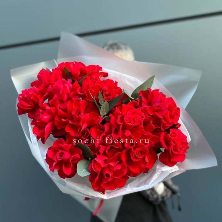 21 Красная французская роза в Саранске