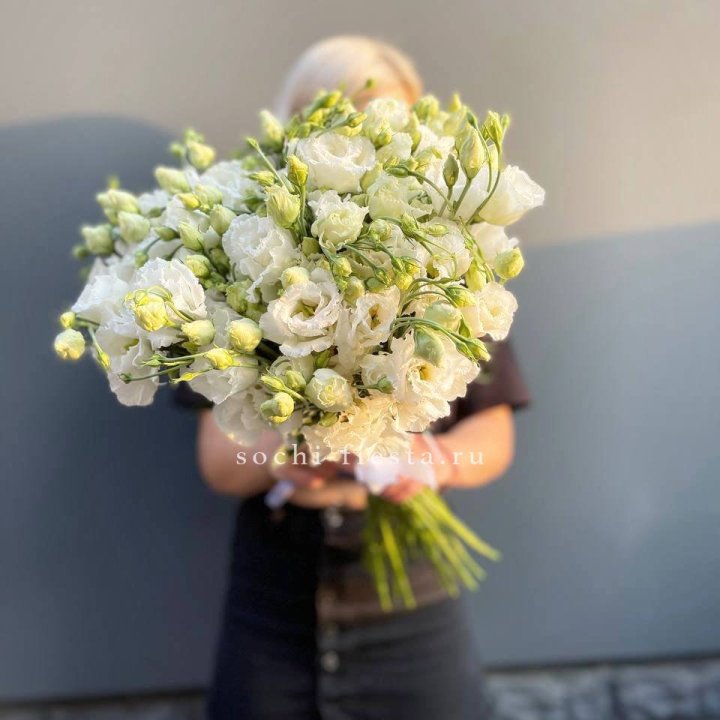 Букет эустом под ленту  в Саранске