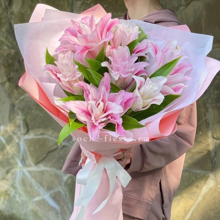 Букет пионовидных лилий №2 в Саранске