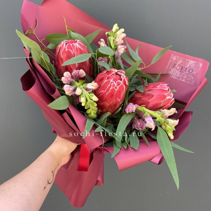 Букет из протеи "Квин" в Саранске