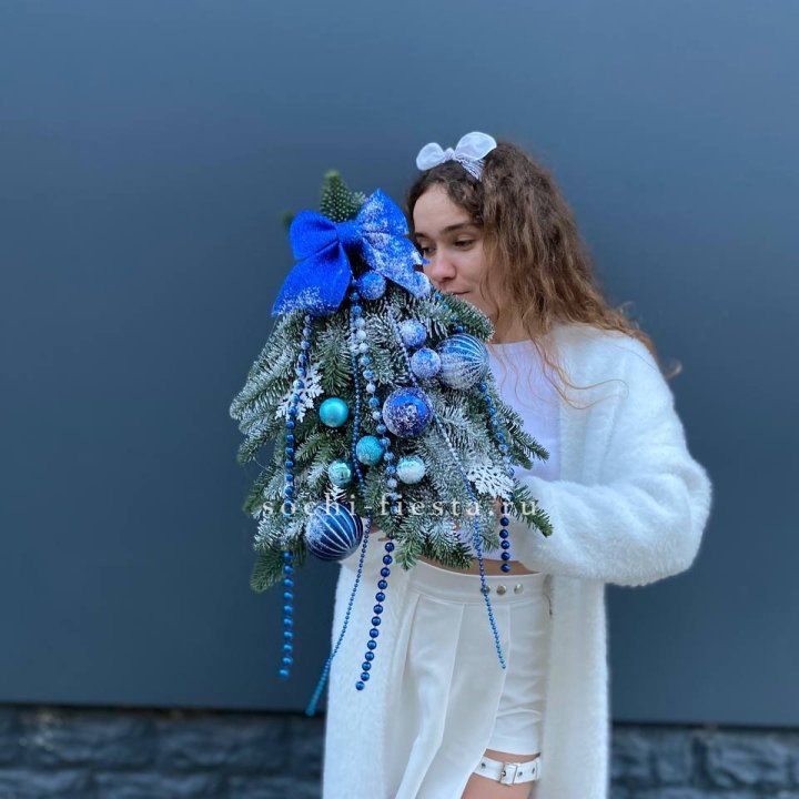 Новогодняя елочка "Блю" в Саранске