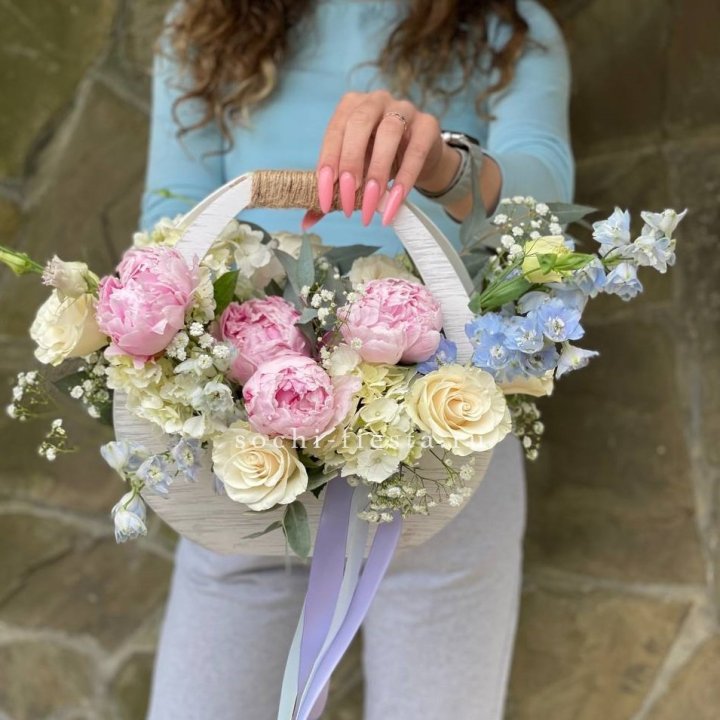 Ящик с пионами в Саранске