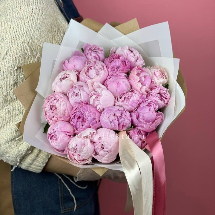 Букет из 21 пионов в Саранске