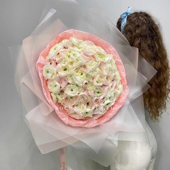 113 ранункулюсов  в Саранске