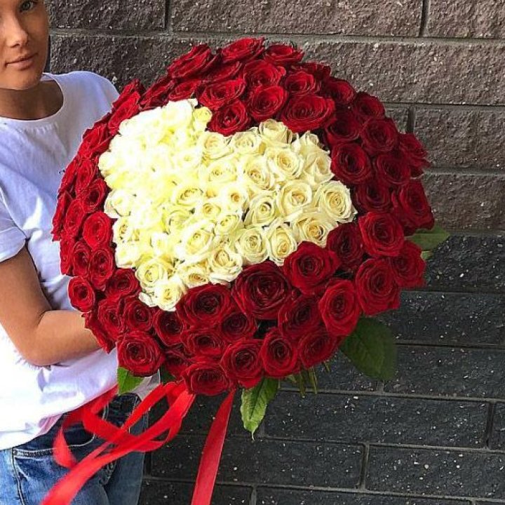 101 роза "Сердце" в Саранске