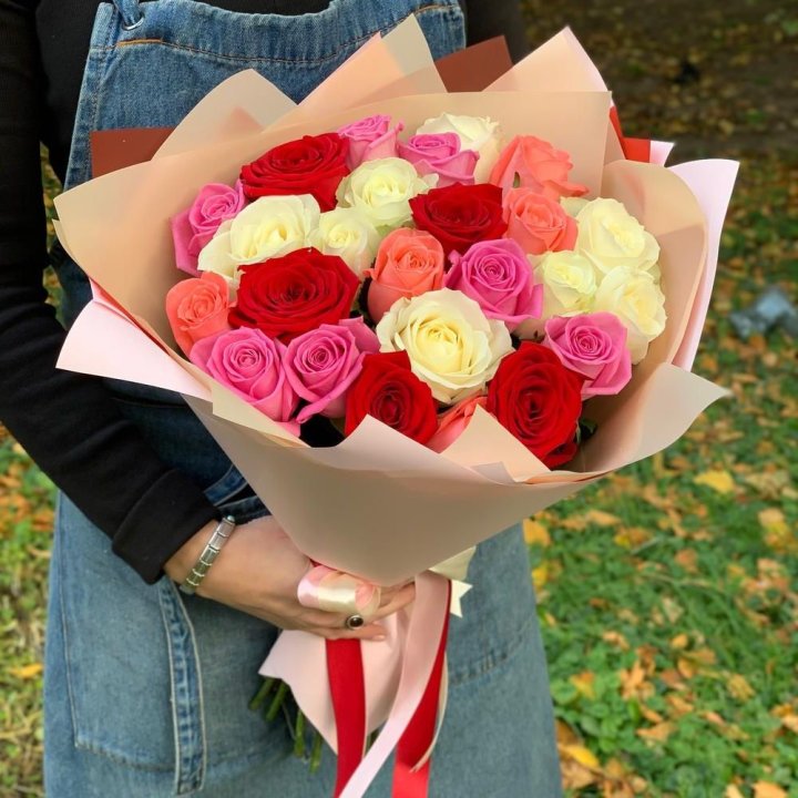 25 роз "Карусель" в Саранске