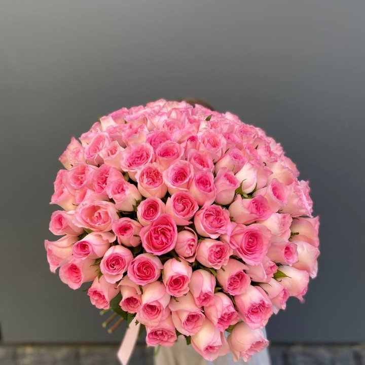 101 розовая роза в Саранске