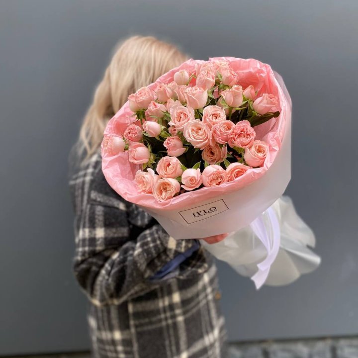 11 роз бомбастик в Саранске