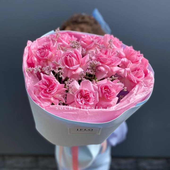 Букет французских розовых роз  в Саранске