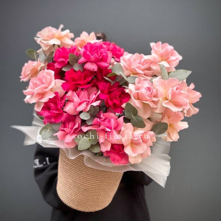 23 Французские розы Микс в боксе в Саранске