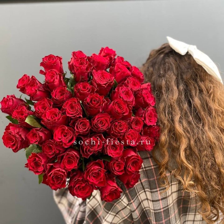 51 красная роза в Саранске