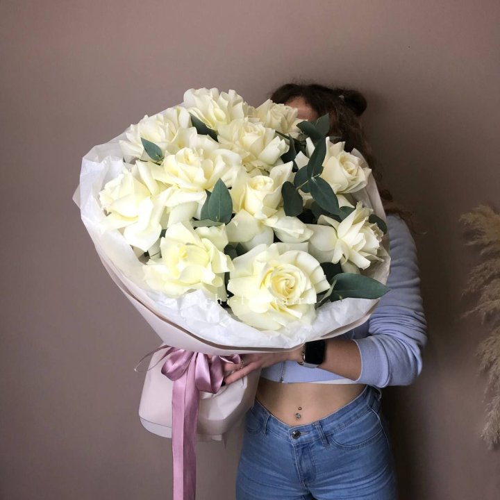 11 Белых французских роз "Вайт найс" в Саранске
