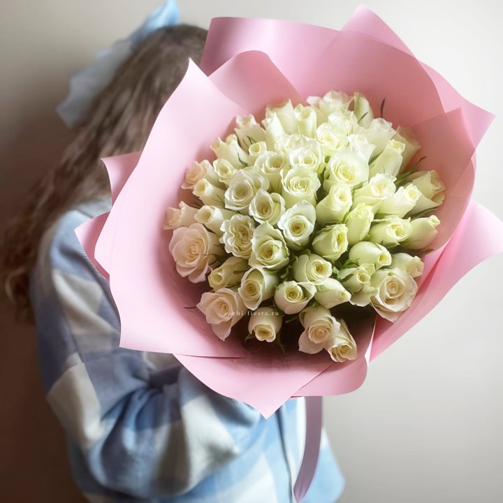 Букет из 51 белой розы (Кения) в Саранске