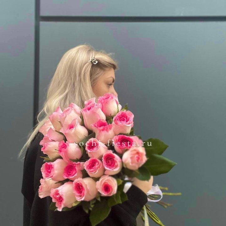 25 розовых роз в Саранске