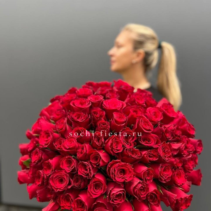 Охапка из 101 красной розы в Саранске